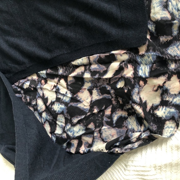 Club Monaco Top M - Picture 4 of 6